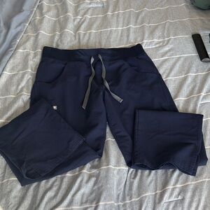 Figs scrub pants size small